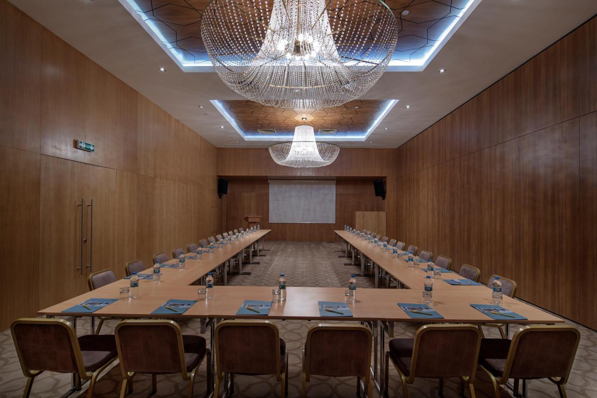 Hotel Wyndham Garden Diyarbakır Esterno foto