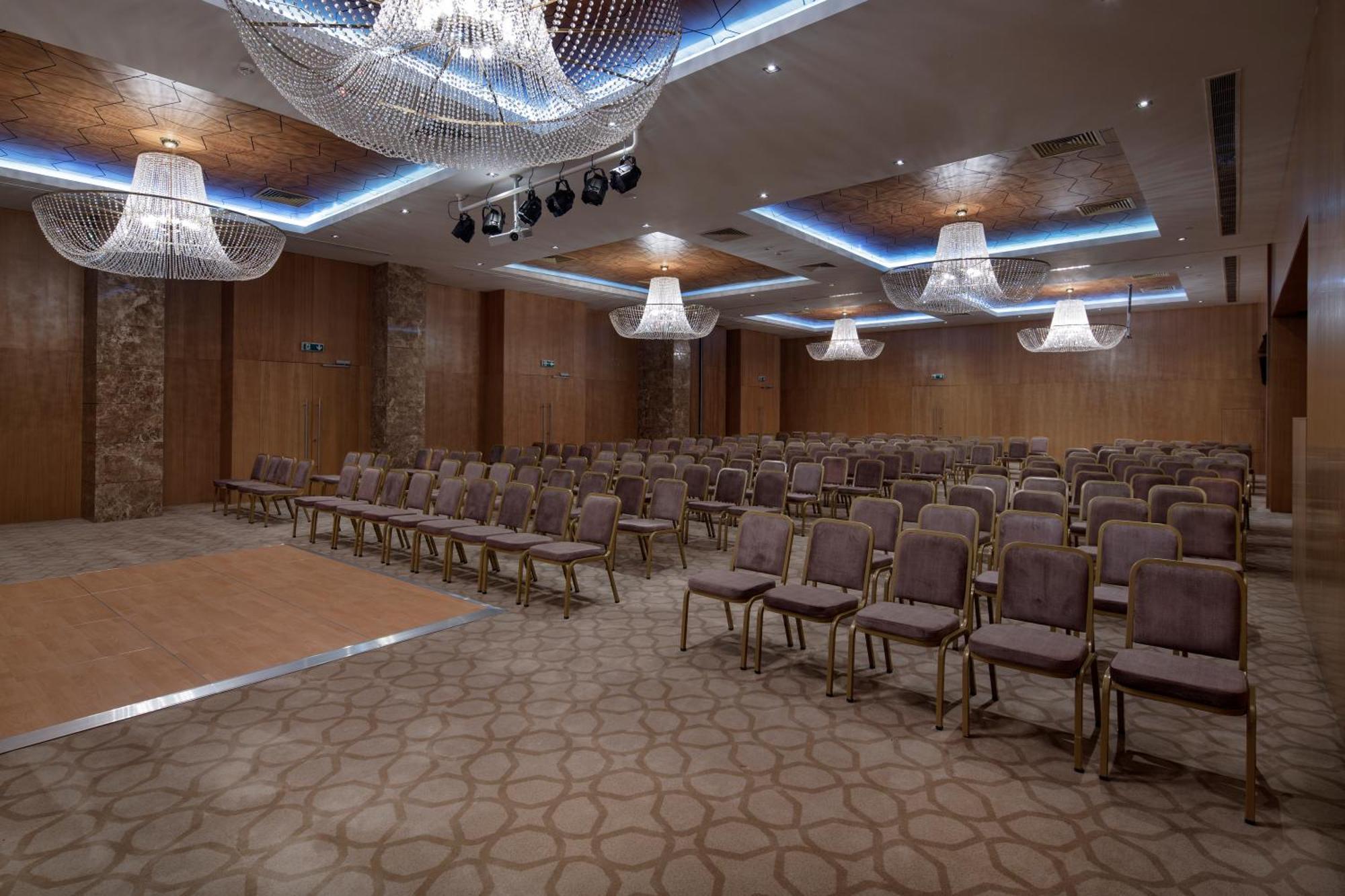 Hotel Wyndham Garden Diyarbakır Esterno foto