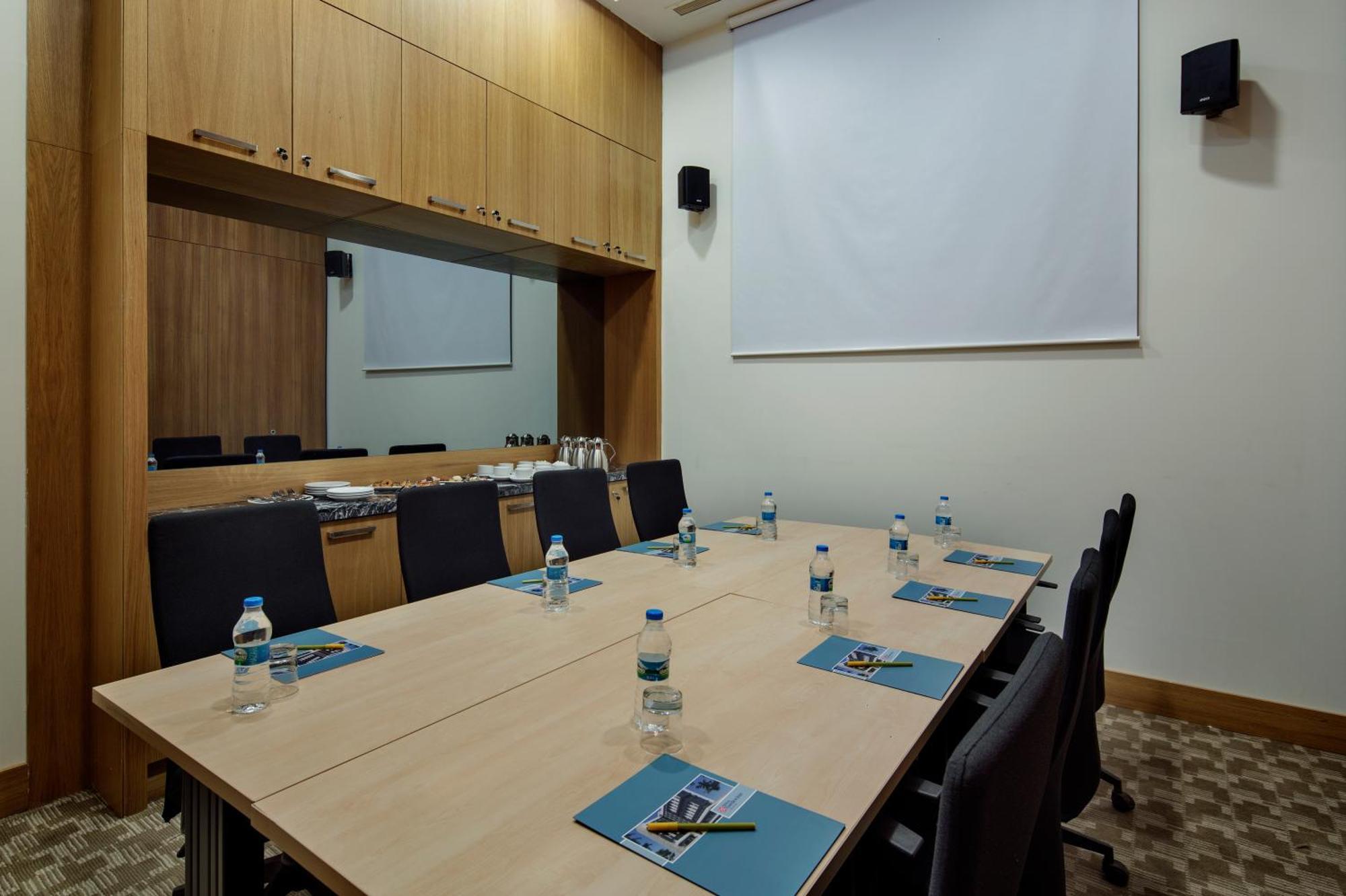 Hotel Wyndham Garden Diyarbakır Esterno foto