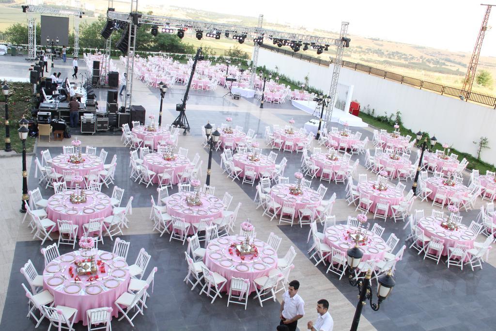 Hotel Wyndham Garden Diyarbakır Esterno foto