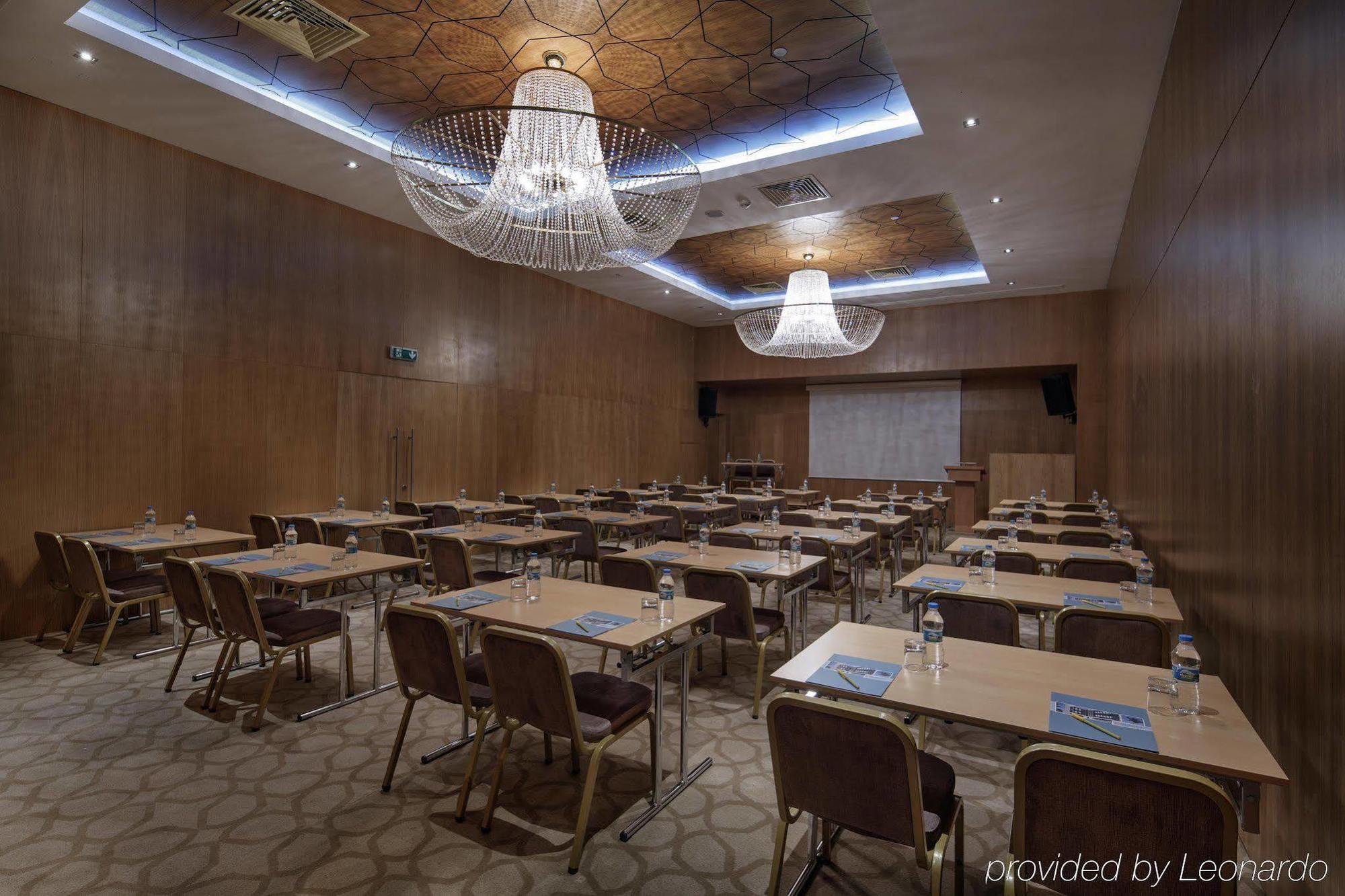 Hotel Wyndham Garden Diyarbakır Esterno foto